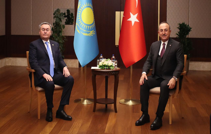 Çavuşoğlu, Kazakistan Dışişleri Bakanı Tileuberdi ile görüştü 
