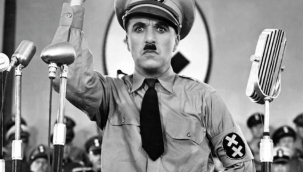 Şarlo ülkeyi poposuyla yönetirdi