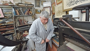 Kitap doktoru Rafet Güngör