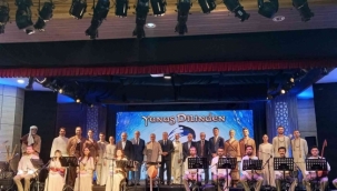 Manisa'da 'Yunus Dilinden Konseri' düzenlendi