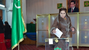 Türkmenistan Cumhurbaşkanı Berdimuhamedov erken başkanlık seçimi talimatı verdi