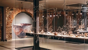 R. Ruveyda Okumuş yazdı: Av sahneli geniş kemer göz kamaştırıyor