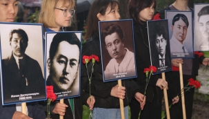 Kazakistan'da Rusya'nın Siyasi Baskı, Sürgün ve Açlık Kurbanlarını Anma Günü