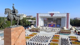 Kırgızistan bağımsızlık yıldönümünü kutluyor