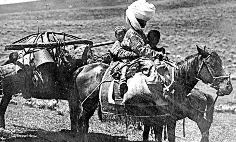 Kırgızistan'da Çarlık Rusyası'nın işlediği 1916 Ürkün Katliamı anılıyor