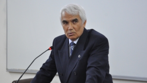 Prof. Dr. Abdülkadir Donuk hayatını kaybetti