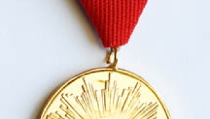 Prof. Dr. Hakkı UYAR: Bir İstiklal Madalyasının Bize Anlattıkları