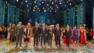 Kültür başkentinin simgesi Bursa'dan Şuşa'ya nakledildi