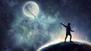 RÜMEYSA ERTEM YAZDI: Boşluk Üzerine Edebi-Felsefi Bir Deneme