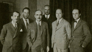 'Politikada 45 Yıl'ın satır araları...