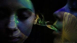 ARZU KUREYŞİ YAZDI: FISILTI