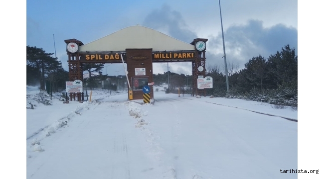 SPİL DAĞI'NA KAR YAĞMIŞ