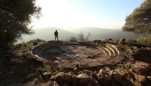 Keçilerin Hükmünde Bir Kent Devleti: Aigai