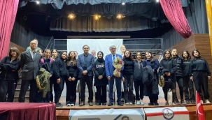 İsmet İnönü M.T. A. Lisesinde Fatih Sultan Mehmet'in Manisa Yılları Anlatıldı.