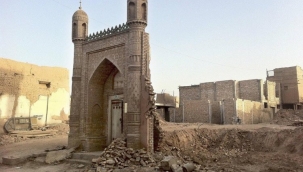 Doğu Türkistan Devleti neden yıkıldı?