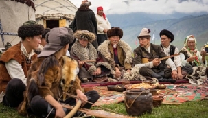 "Dünya insanları, hepiniz Türk'sünüz"