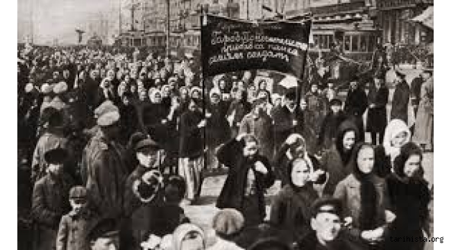  Rus İhtilalini ateşleyen kadın protestosu