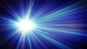 HAKAN ÖZŞANLI YAZDI : IŞIK HUZMESİ