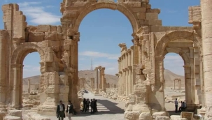 Suriyenin kültürel mirası yağmalanırken