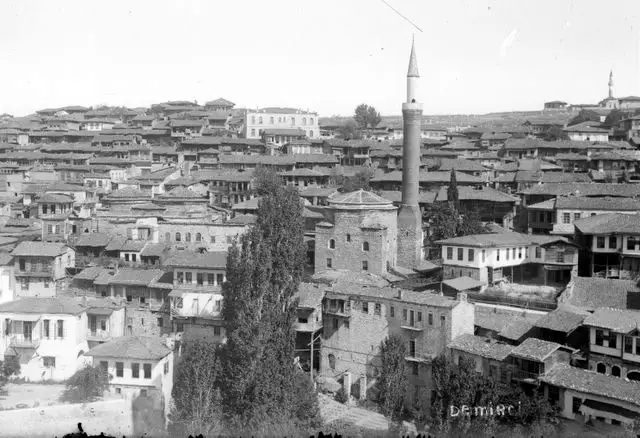 ŞEHİR KİMLİĞİ BAĞLAMINDA MANİSA-DEMİRCİ ve EVLİYA ÇELEBİ