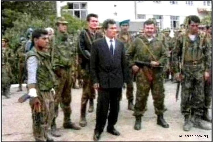Azerbaycan Tarihinde Kara Leke: 4 Haziran 1993 İsyanı - Senan Kazımoğlu