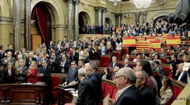 İspanya kaynıyor! Katalonya hükümeti resmen feshedildi