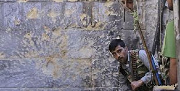 Suriye muhalefeti askeri istihbarat üssünü ele geçirdi