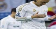  Mesut okuyor Ronaldo Kur'an dinliyor
