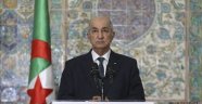Cezayir Cumhurbaşkanı, Fransa'yı sömürge döneminde Cezayir halkını katletmekle suçladı
