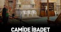 Camide ibadet başlayınca kapatıldı