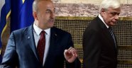 ÇAVUŞOĞLU'NDAN YUNANİSTAN CUMHURBAŞKANI'NA SERT TEPKİ: BATI TRAKYA TÜRK AZINLIĞI TÜRK'TÜ, TÜRK KALACAK