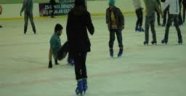 Erzurum'da Doğal Buz Pistinde Paten Keyfi