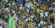 Fenerbahçe'ye Tribünlerden protesto!