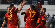 Galatasaray - Schalke 04 Maçı İlk Yarı Tamamlandı.
