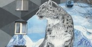 KARANTİNA DOĞAL YAŞAM HAYVANLARINA YARADI: KAZAKİSTAN'IN ALMATI KENTİNDE KAR LEOPARLARI ŞEHİR MERKEZİNE İNDİ!