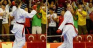 Karate Kız'dan altın çifte tellisi