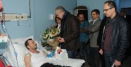 Manisa Belediyesinde İş kazası geçiren belediye işçisine Başkandan ziyaret