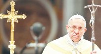 Papa işaret etti, Türk düşmanları devrede
