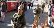 Silvan'da askere hakaret edenler gözaltında