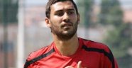 Veysel Sarı resmen Galatasaray'da