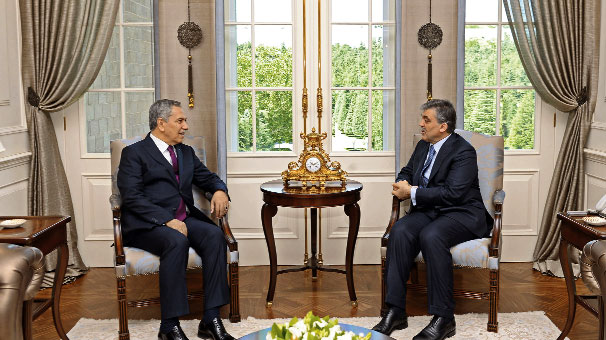 Vekâleten özür diledi