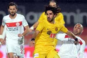 Ver Emre'yi al Alper'i