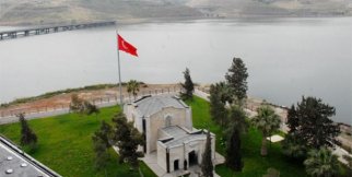 Süleymanşah türbesi