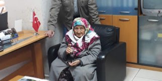 Atatürk dönemini gören Emine Güney'den Atatürk şiiri